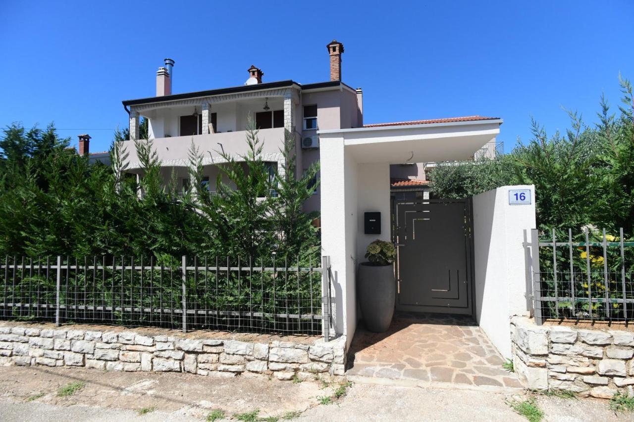 Luxury Apartment Vabriga Tar-Vabriga Εξωτερικό φωτογραφία